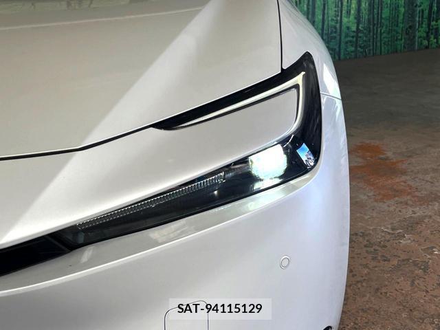 Toyota PRIUS 2023-05 8279412-12