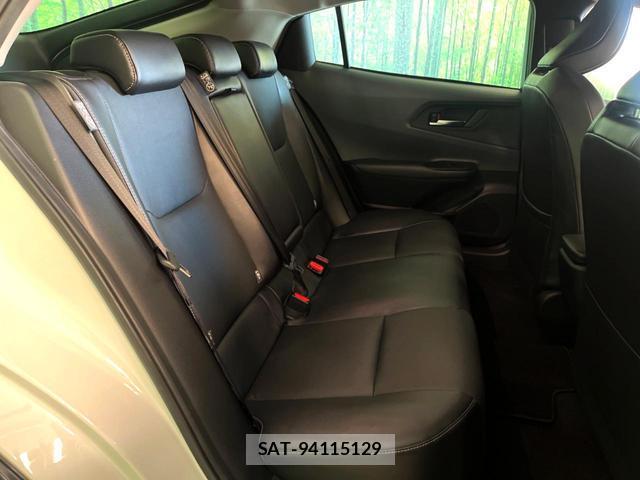 Toyota PRIUS 2023-05 8279412-9