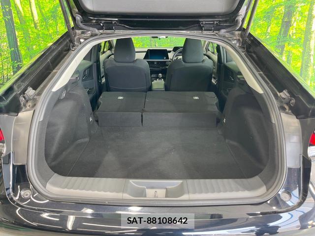 Toyota PRIUS 2023-03 8279457-9