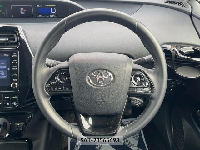 Toyota PRIUS 2021-06 8279495-10