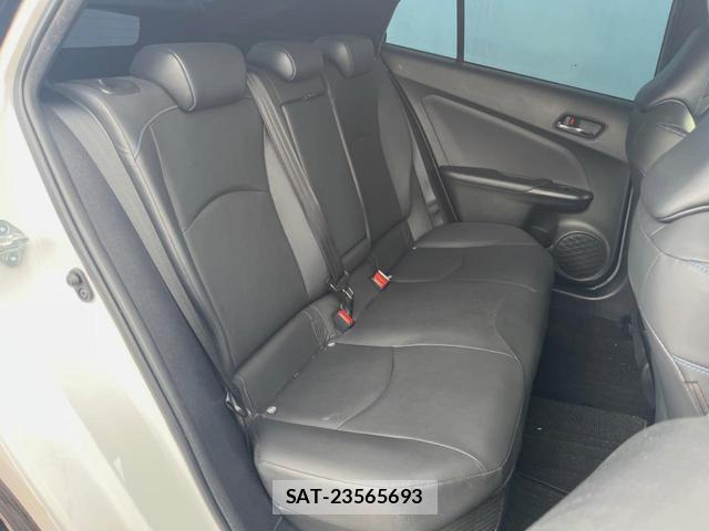 Toyota PRIUS 2021-06 8279495-8