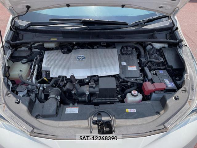 Toyota PRIUS 2017-09 8279499-17