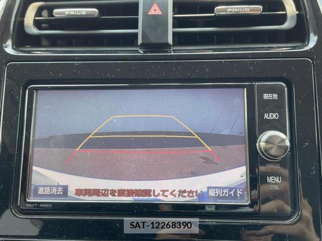Toyota PRIUS 2017-09 8279499-2