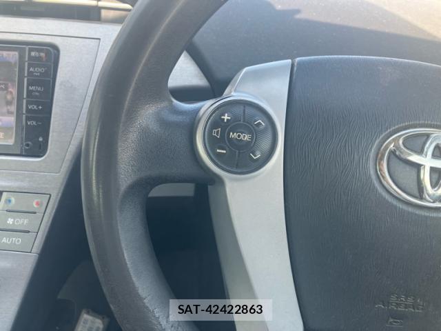 Toyota PRIUS 2015-06 8279502-19