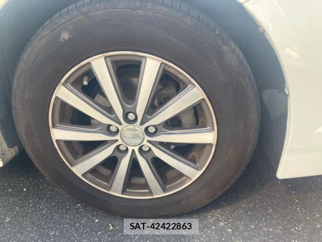 Toyota PRIUS 2015-06 8279502-3