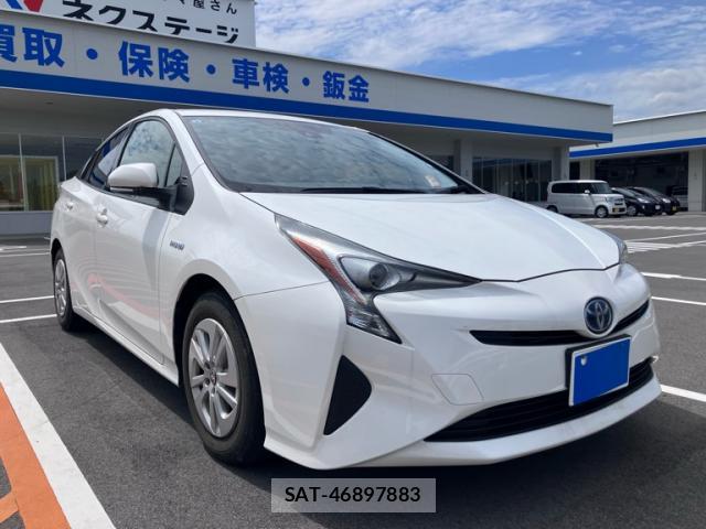 Toyota PRIUS 2017-08 8279508-0