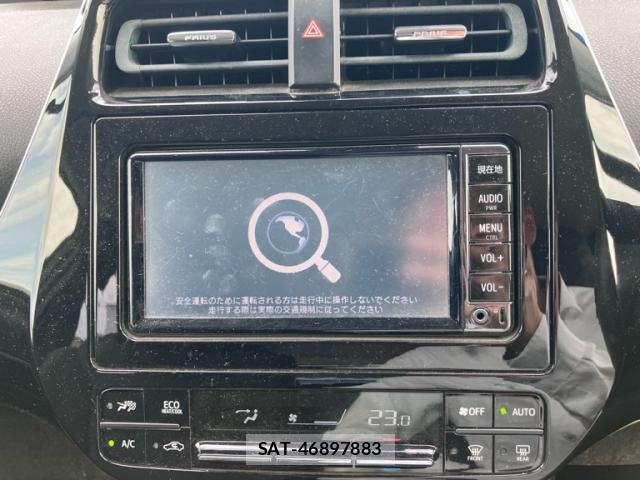 Toyota PRIUS 2017-08 8279508-17