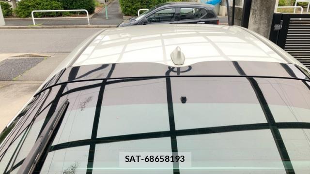 Toyota PRIUS 2019-12 8279533-12