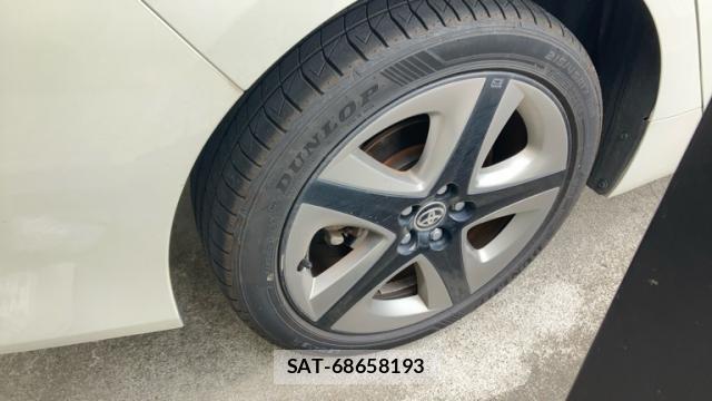 Toyota PRIUS 2019-12 8279533-6