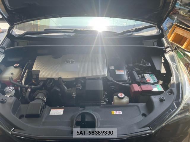 Toyota PRIUS 2018-06 8279542-10