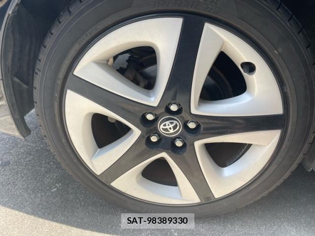 Toyota PRIUS 2018-06 8279542-2