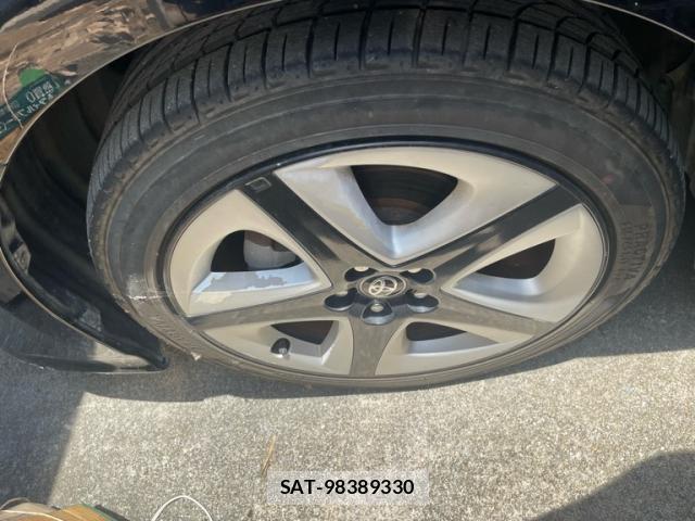 Toyota PRIUS 2018-06 8279542-6