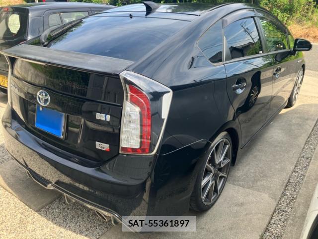 Toyota PRIUS 2013-05 8279633-2