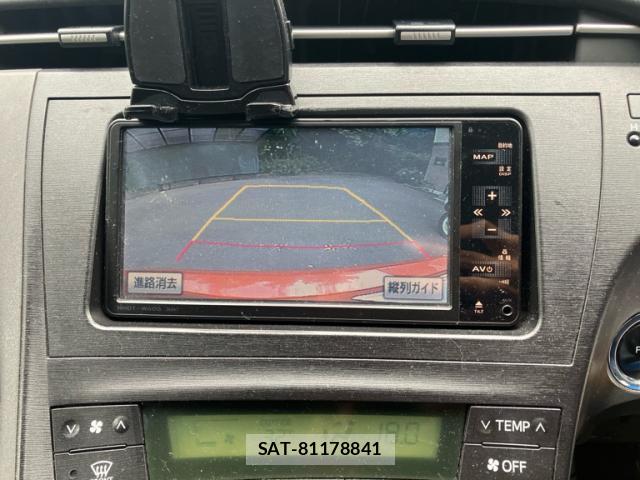 Toyota PRIUS 2011-02 8279669-14