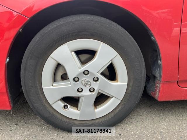 Toyota PRIUS 2011-02 8279669-4