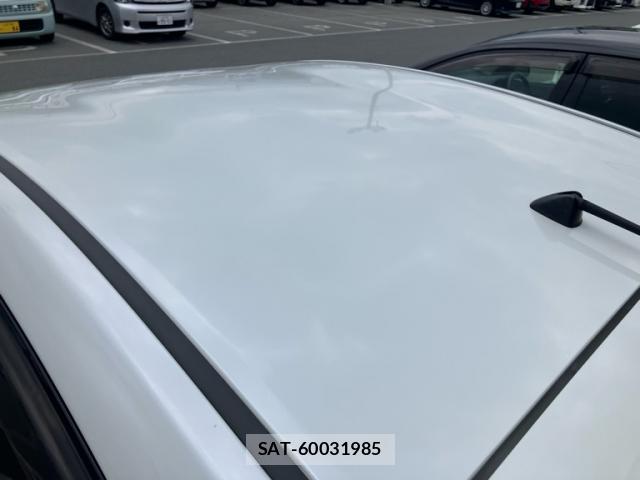 Toyota PRIUS 2014-11 8279684-12