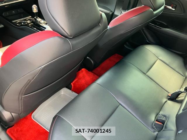 Toyota PRIUS 2023-05 8279690-14