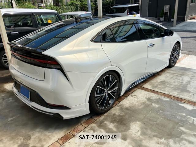 Toyota PRIUS 2023-05 8279690-2