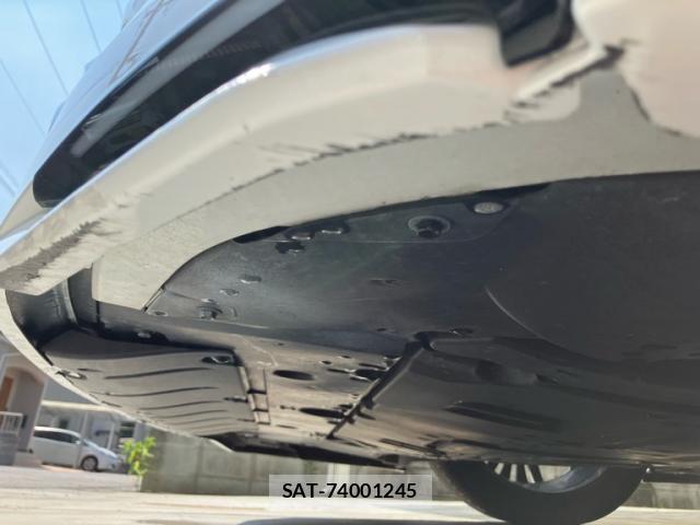 Toyota PRIUS 2023-05 8279690-9