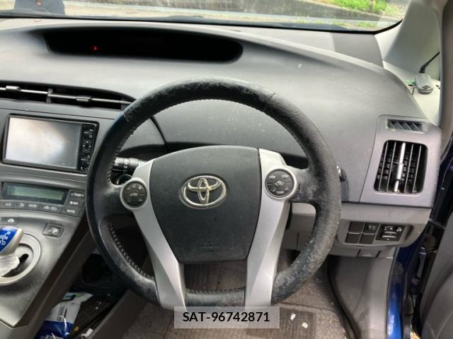Toyota PRIUS 2010-05 8279738-14