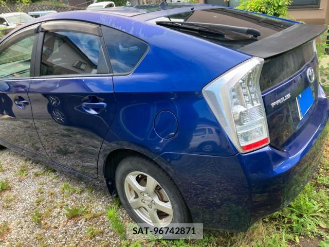 Toyota PRIUS 2010-05 8279738-5