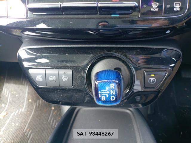 Toyota PRIUS 2019-07 8279927-11