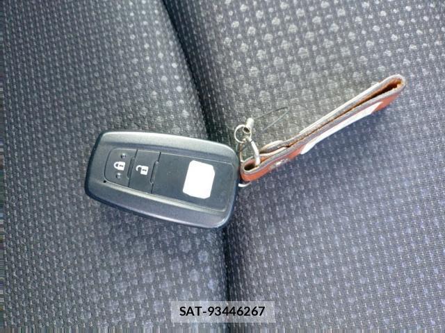 Toyota PRIUS 2019-07 8279927-14