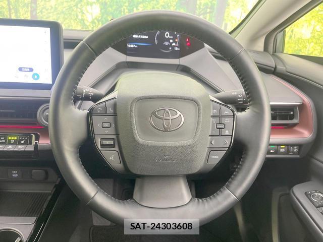Toyota PRIUS 2023-11 8279992-10