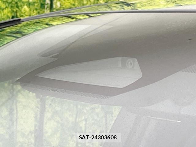 Toyota PRIUS 2023-11 8279992-4