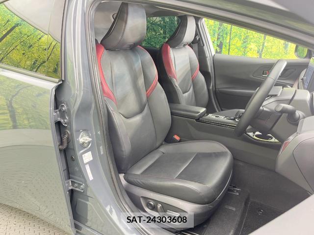 Toyota PRIUS 2023-11 8279992-7
