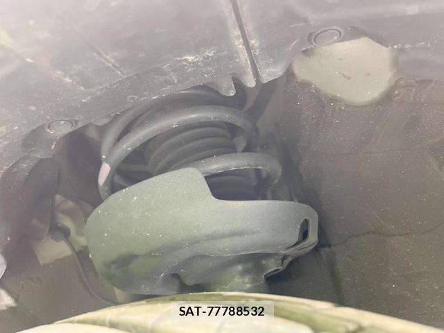 Toyota PRIUS 2021-05 8280000-19