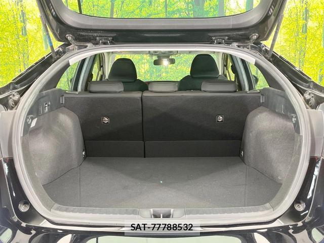 Toyota PRIUS 2021-05 8280000-9