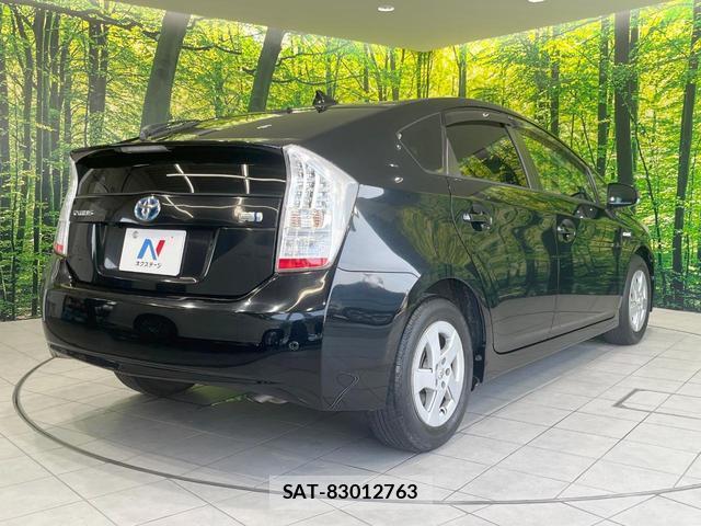 Toyota PRIUS 2011-10 8280038-16