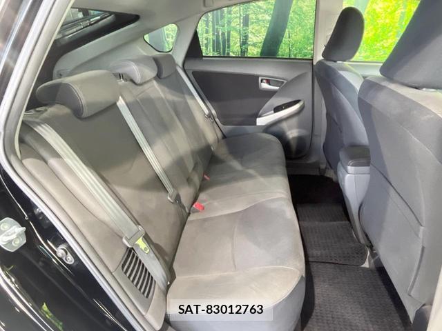 Toyota PRIUS 2011-10 8280038-9