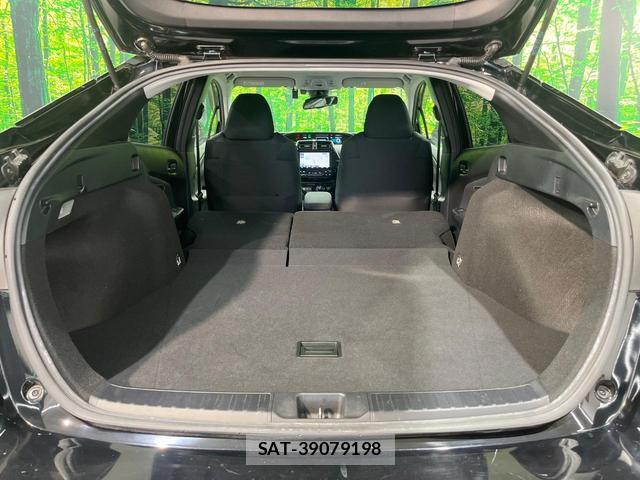 Toyota PRIUS 2019-09 8280302-16