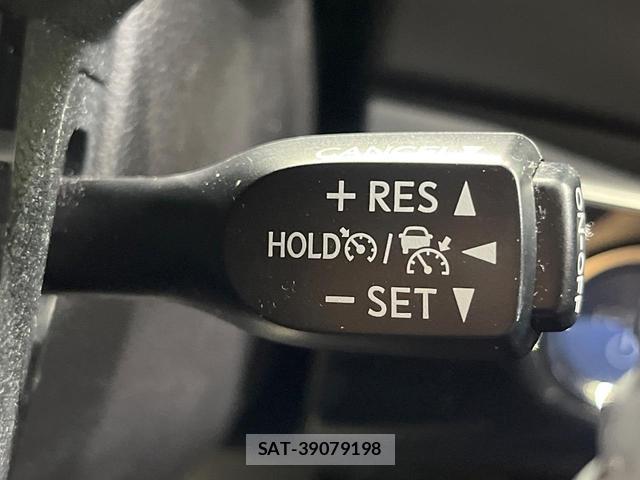 Toyota PRIUS 2019-09 8280302-7