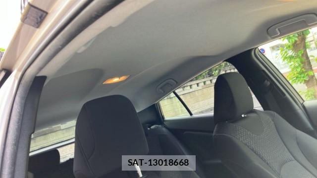Toyota PRIUS 2017-08 8280529-15
