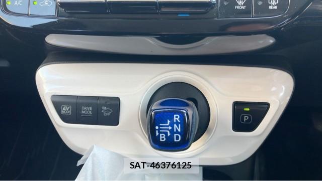 Toyota PRIUS 2018-08 8280558-14