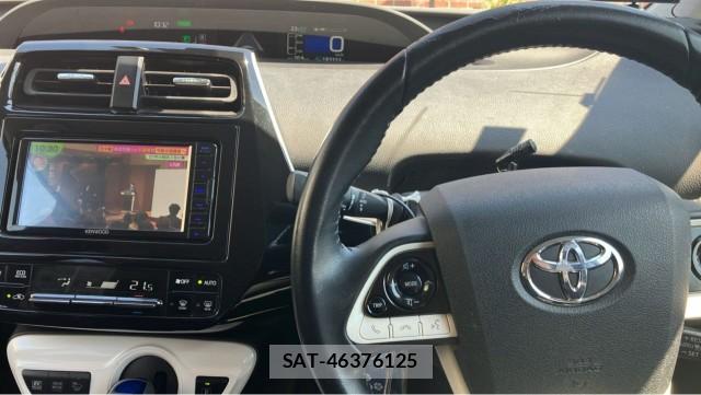 Toyota PRIUS 2018-08 8280558-16