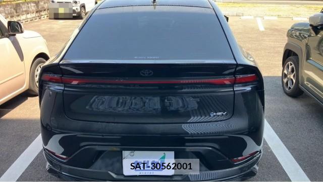 Toyota PRIUS 2023-06 8280586-1
