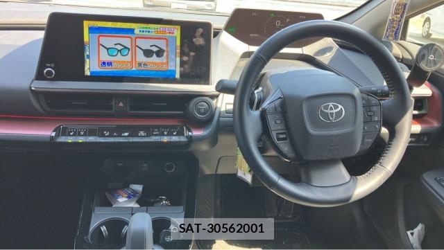 Toyota PRIUS 2023-06 8280586-16