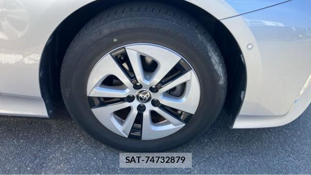 Toyota PRIUS 2016-05 8280645-8