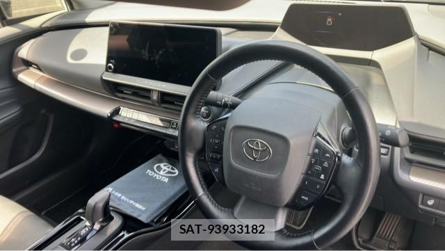 Toyota PRIUS 2024-01 8280650-2