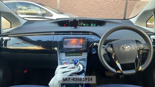 Toyota PRIUS 2012-06 8280670-2