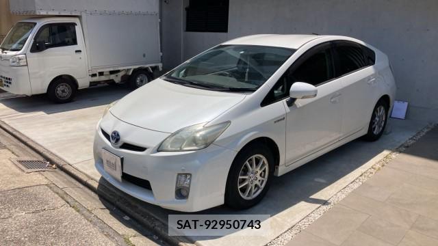 Toyota PRIUS 2011-12 8280674-11