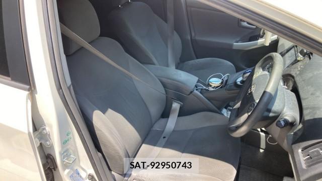 Toyota PRIUS 2011-12 8280674-5