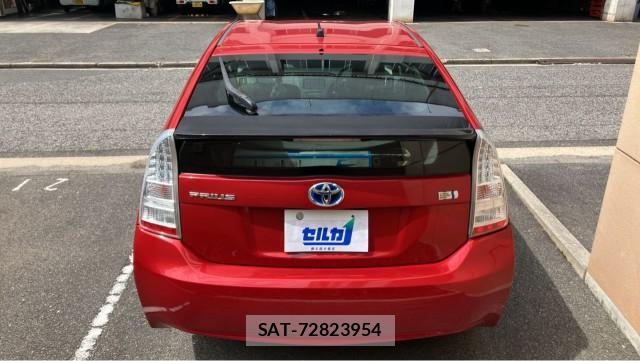 Toyota PRIUS 2011-06 8280714-1