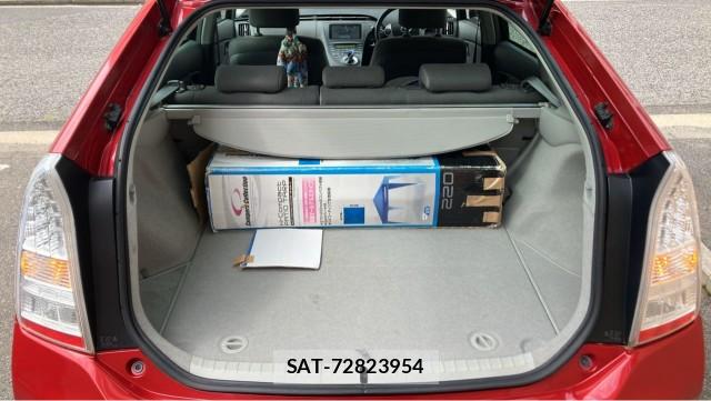 Toyota PRIUS 2011-06 8280714-17