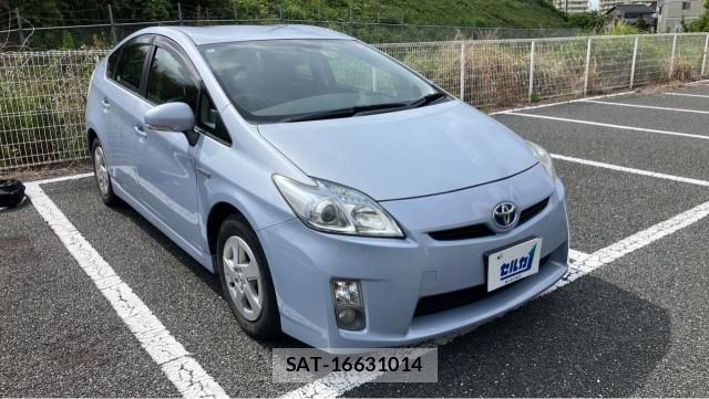 Toyota PRIUS 2010-08 8280748-11