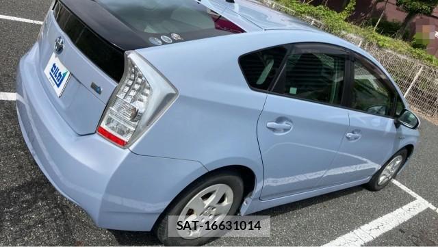 Toyota PRIUS 2010-08 8280748-12